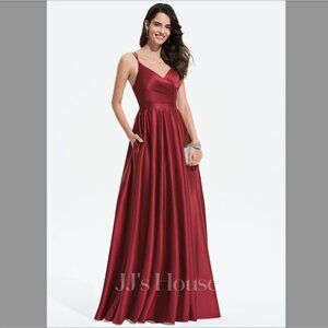 Floor-length gown & wrap